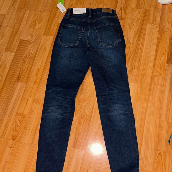 👖Curvy Super High Rise Jeggings from Bluenotes - Picture 2 of 3